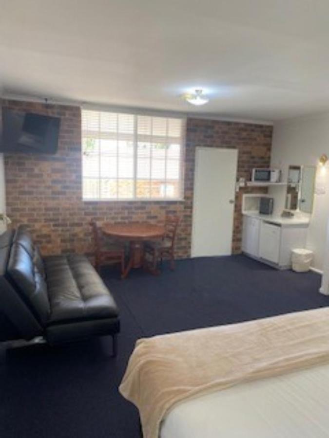 Kinross Inn Cooma Eksteriør bilde