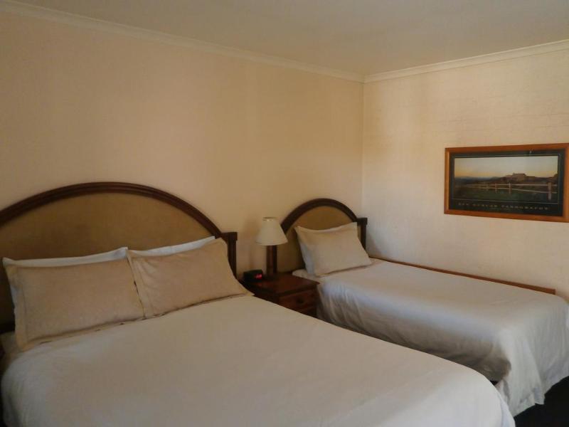 Kinross Inn Cooma Eksteriør bilde