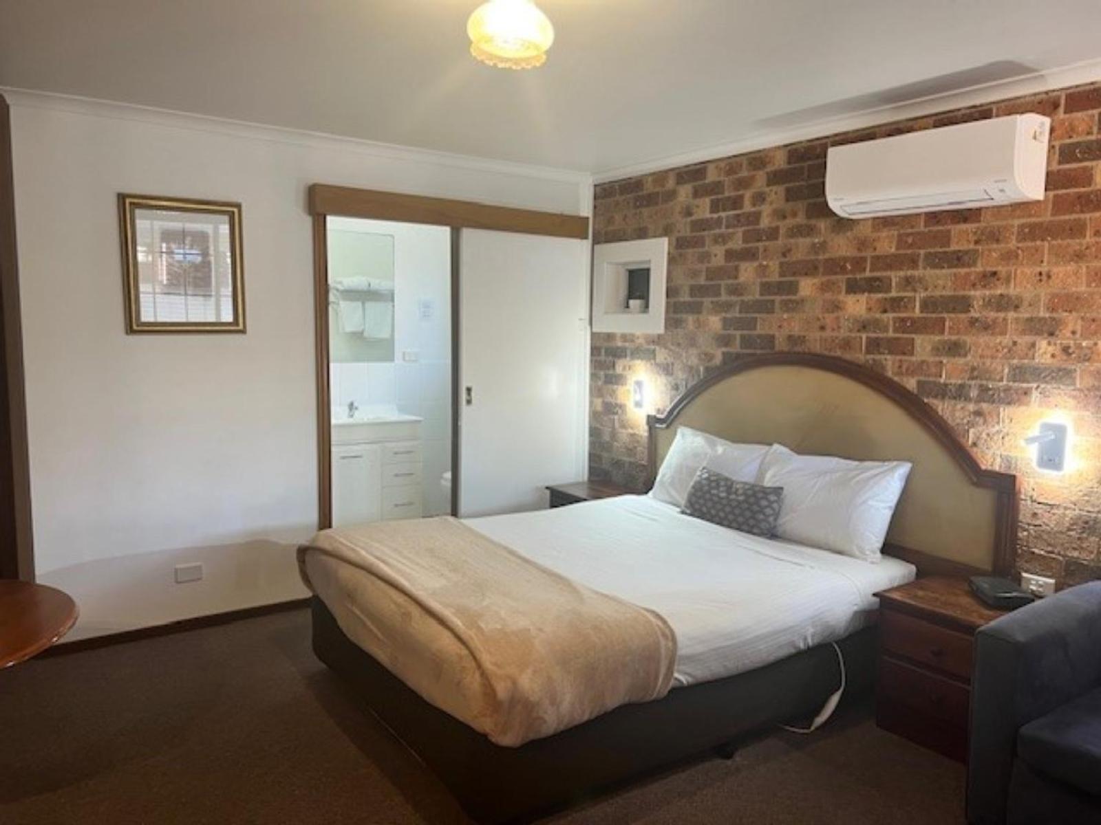 Kinross Inn Cooma Eksteriør bilde