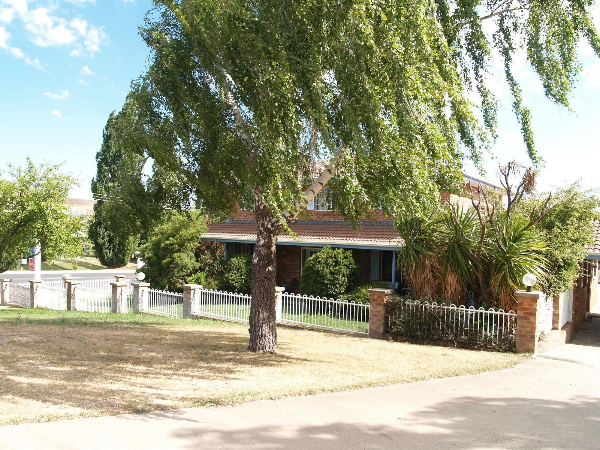 Kinross Inn Cooma Eksteriør bilde